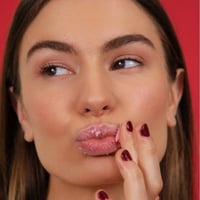 فرانك بودي - مقشر الشفاه بالمارشميلو