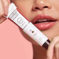 فرانك بودي - صبغة شفاه بلون الكرز الاحمر