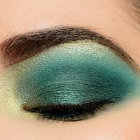 هدى بيوتي - لوحة ظلال العيون ايمرالد