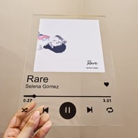 لوح موسيقي سيلينا قوميز لأغنية Rare