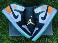 Air Jordan 1 Mid SE "Oakland"