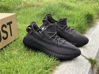 Yeezy Boost 350 V2 'Black' (Reflective) | بلاك عاك...