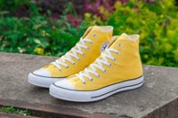 Converse Chuck Taylor All Star yellow