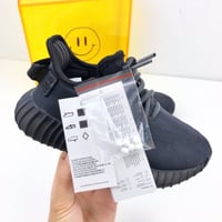 Yeezy Boost 350 V2 'Mono Cinder Kids اطفال