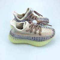 Yeezy Boost 350 V2 'Ash Pearl Kids اطفال