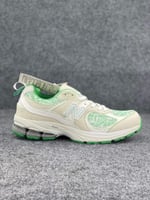 New Balance GANNI x 2002r 'Turtledove'