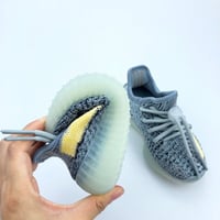 Yeezy Boost 350 V2 'Ash Blue Kids اطفال