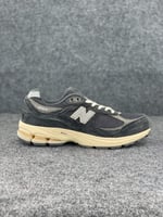 New Balance 2002R 'gray dark'