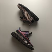 Yeezy Boost 350 V2 'Yecheil' Kids اطفال