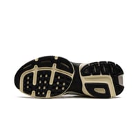 Nike V2K Run White Metallic Silver – نايك في 2 كيه...