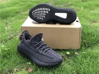Yeezy Boost 350 V2 'Black' Non-reflective | بلاك ح...