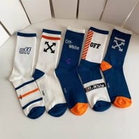 off white socks | طقم اوف وايت شانيل متوسطة من 5 ق...