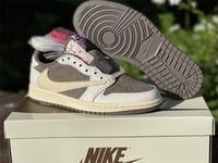 Air Jordan 1 Retro Low Travis Scott Reverse Mocha