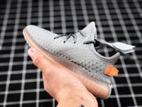 Yeezy Boost 350 V2 'True Form Kids اطفال