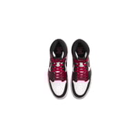 Air Jordan 1 Retro High 'Bloodline'