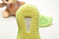 Yeezy Boost 350 V2 "Glow in The Dark" Kids اطفال