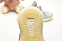 Yeezy Boost 350 V2 Kids اطفال