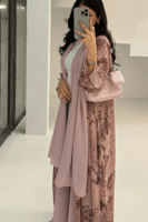 الأحمر