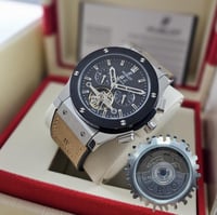 ساعه هوبلت اوتوماتيك مكشوف