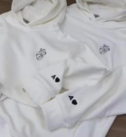 هودي اوفر سايز القلب مع حرف