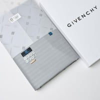 قماش مقلم جيفنشي