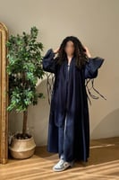 بوكاهانتس كحلي ( لنن )