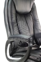 646- كرسي مكتب أورورا من الجلد الأسود