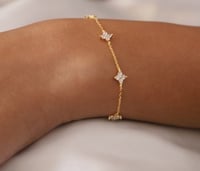 اسورة فضة 925 مطلية ذهب وبكرستالات زركون