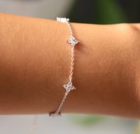 اسورة فضة 925 مطلية ذهب وبكرستالات زركون