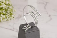 اسورة و خاتم زركون اخضر بتصميم الألماس مطلي ذهب عي...