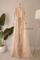 قفطان مغربي طويل بتصميم كلاسيكي فاخر وحزام مطرز