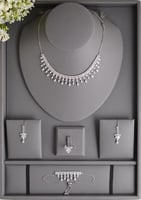 طقم مجوهرات زركون فضي متدرج بتصميم متدلٍ عصري