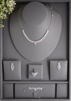 طقم مجوهرات أوراق زركون بتصميم طبيعي أنيق