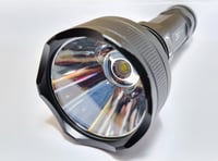 كشاف يدوي وسط 1023