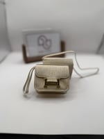 حقيبة مواليد