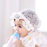 قبعة مواليد بلؤلؤ ابيض