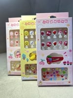 اظافر ملونة للأطفال