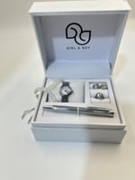 طقم ساعة دائريةفضي