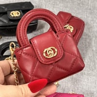 شنطة شبيهة شانيل مواليد