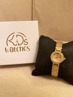 ساعة دائري بفصوص ذهبي