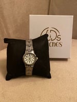 ساعة مواليد فضي