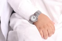 ساعة مواليد بارقام