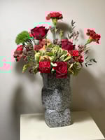 فازه ورد صغيره رمادي