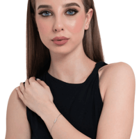 سوار نسائي بتصميم الكرستالات الثلاثة