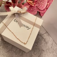 سلسال روز قولد بالأحجار الصغيره من براند Brosway