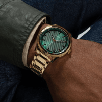 ساعه رجاليه ذهبي ماركة Guess