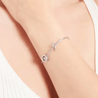 اسواره فضيه بالحجر الأبيض من براند Guess