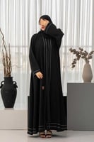 عباية سوداء كلوش ناعمة بقيطان فضي