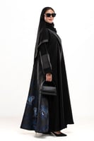 عباية تايجر باللون الكحلي