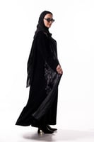 عباية غيمة بمخمل شتوي